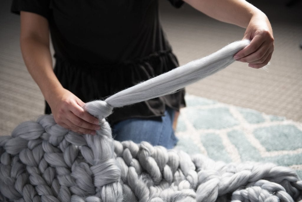 DIY Chunky Blanket – Bob's Blog