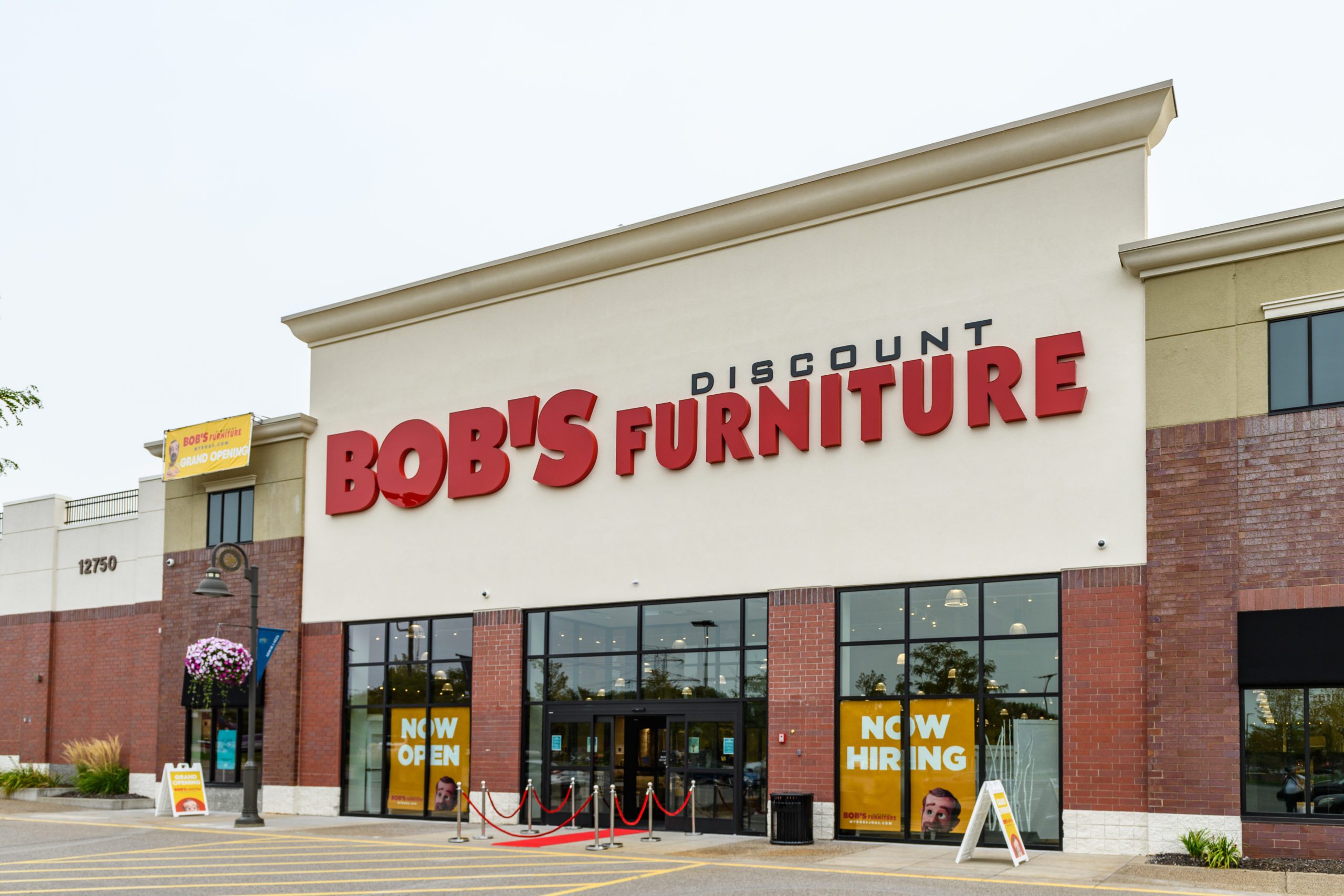 bob's discount furniture and mattress store franklin